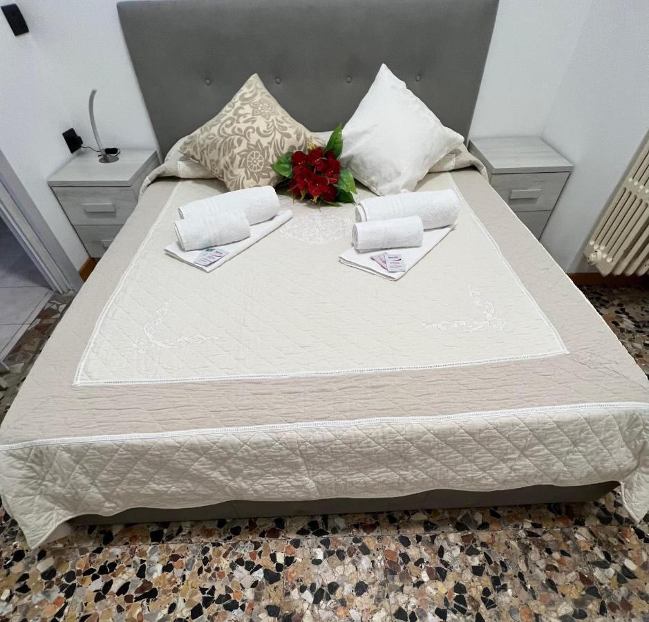 Casa Vacanza Elena Verona Buitenkant foto