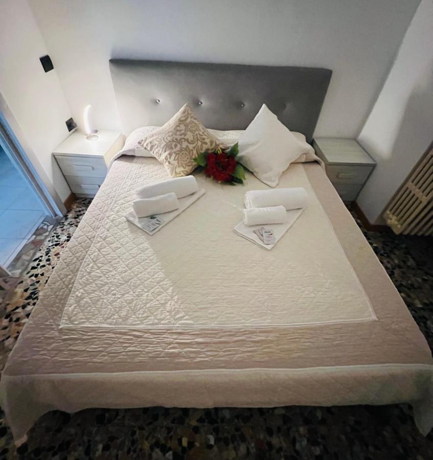Casa Vacanza Elena Verona Buitenkant foto